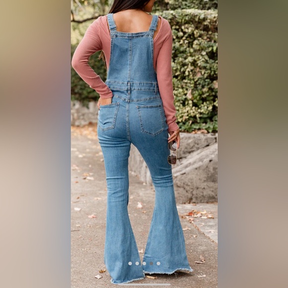 BRAND NEW Medium denim washed flared overalls - Picture 2 of 2
